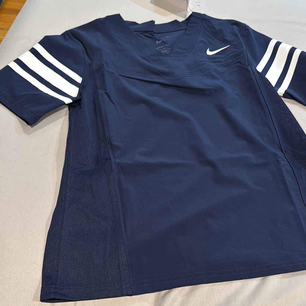 Nike Dri fit top